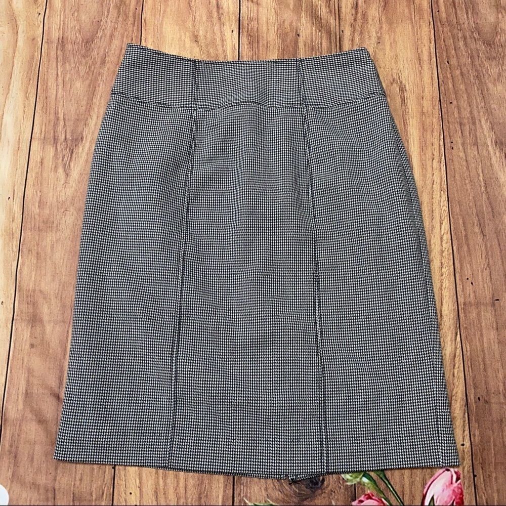 Worthington‎ Black & White Houndstooth Pencil Skirt